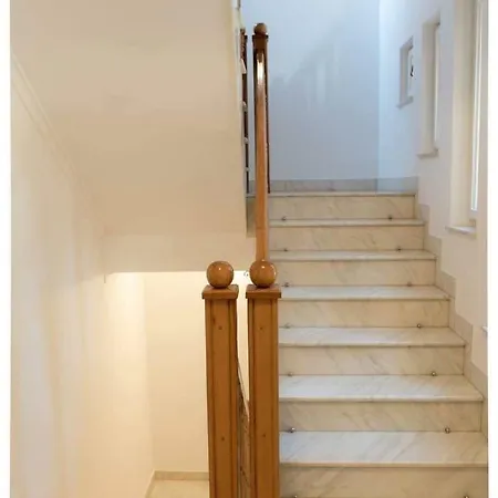Casa Dalia Гостьовий будинок *